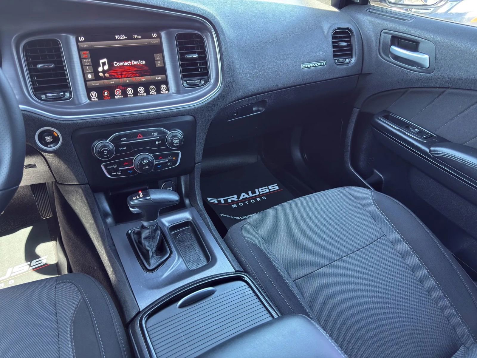 Used 2017 Dodge Charger R/T w/ Blacktop Package image 23