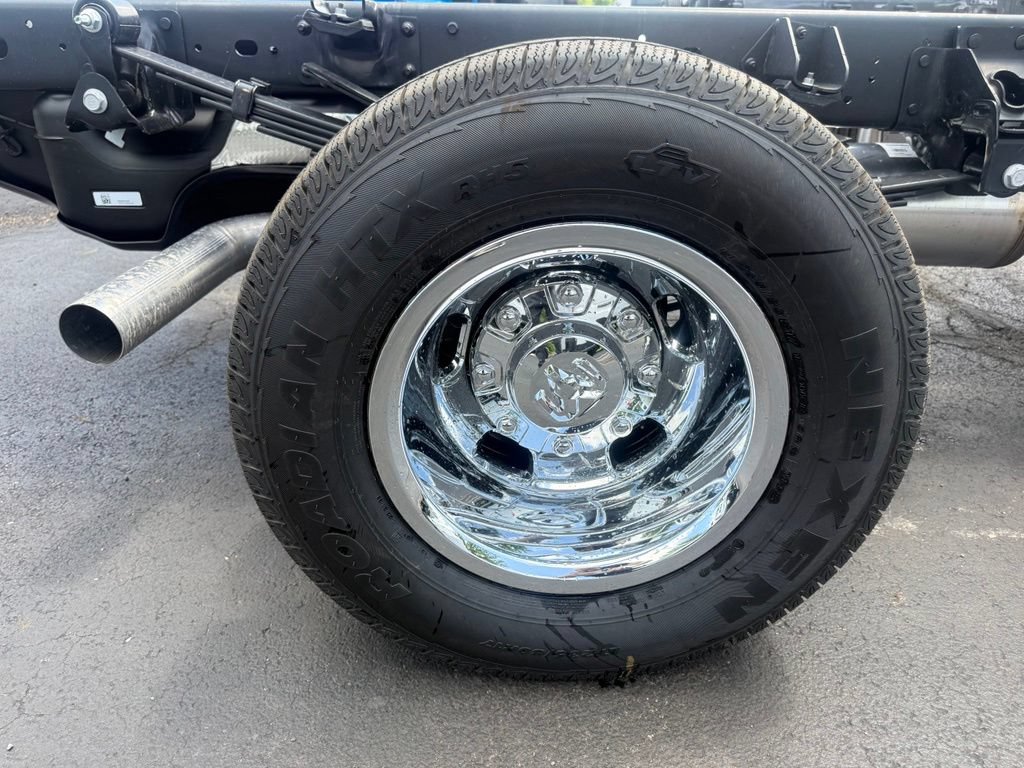 New 2026 RAM 3500 Tradesman w/ Chrome Appearance Group A AWD/4WD image 42
