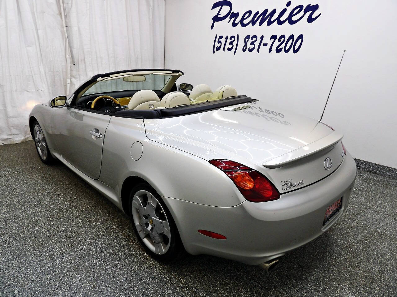 Used 2004 Lexus SC 430 Convertible RWD image 10