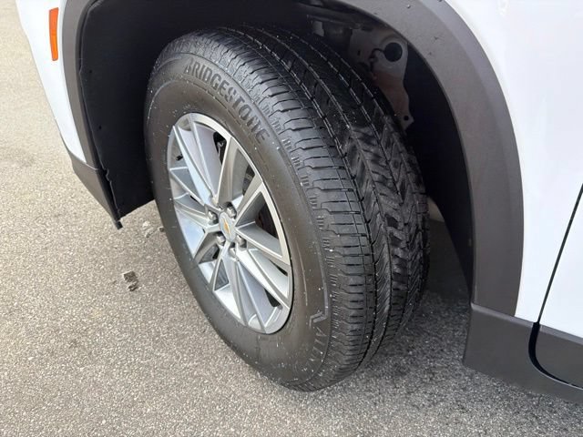 Used 2023 Chevrolet Traverse LT AWD/4WD image 10
