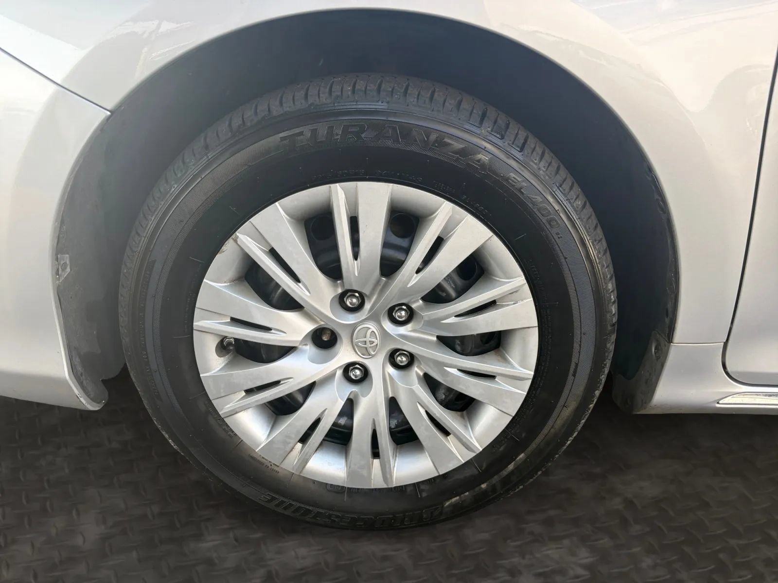 Used 2012 Toyota Camry LE FWD image 32