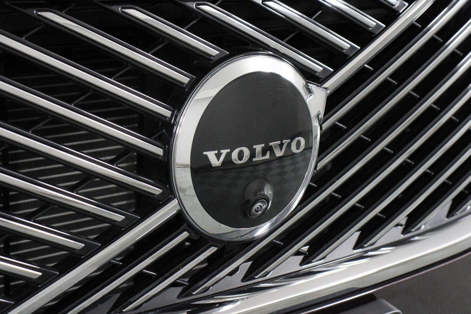 Certified 2026 Volvo XC90 B5 Plus w/ Protection Package AWD/4WD image 27