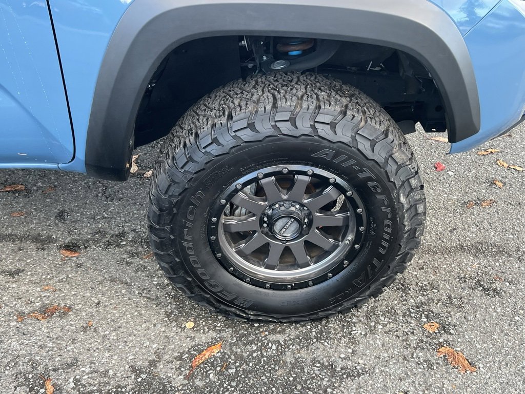 Used 2019 Toyota Tacoma TRD Off-Road image 24