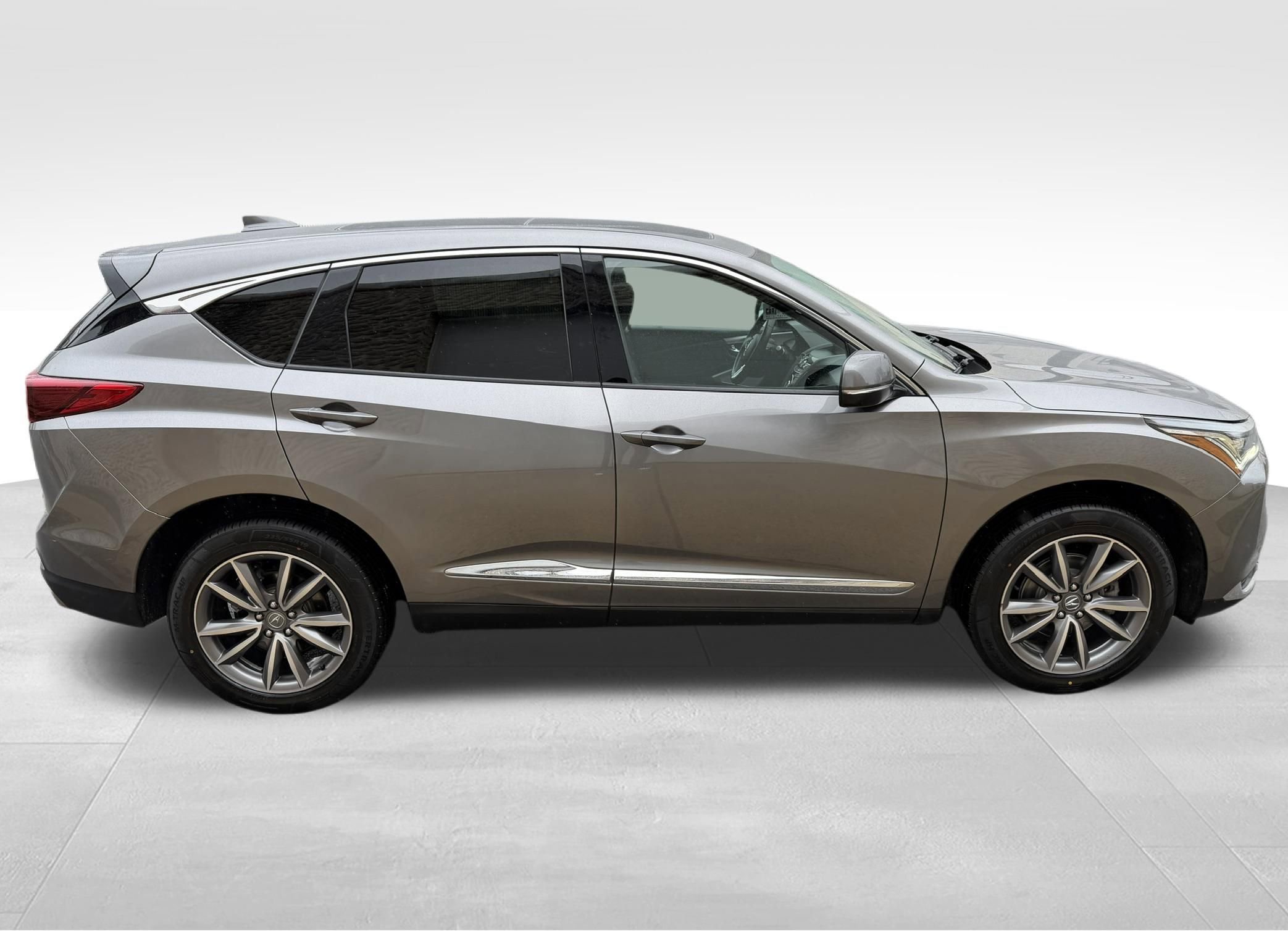 Used 2023 Acura RDX AWD w/ Technology Package image 4