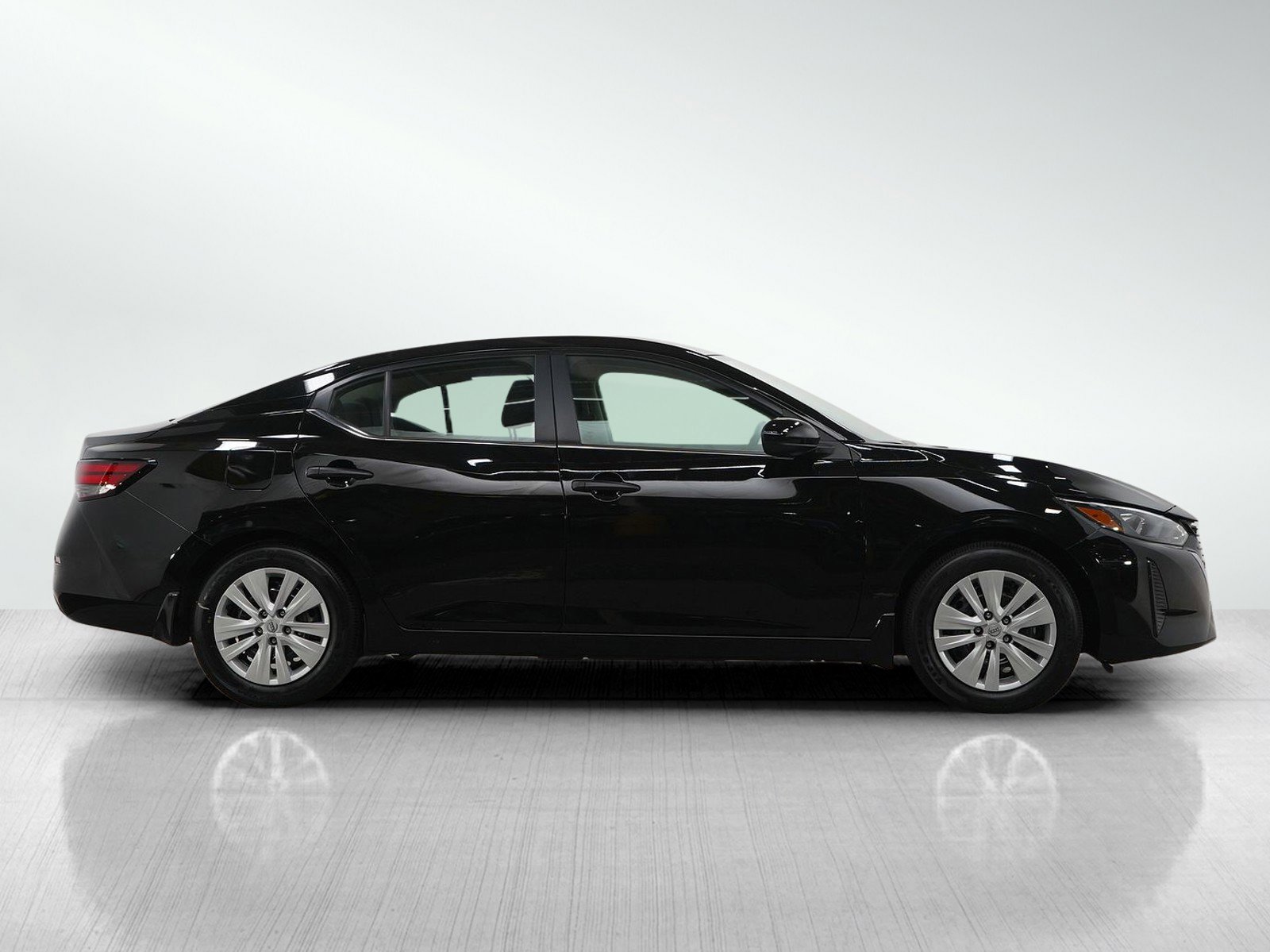Used 2025 Nissan Sentra S FWD image 6