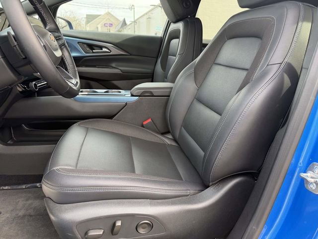 Used 2024 Chevrolet Equinox EV LT image 14