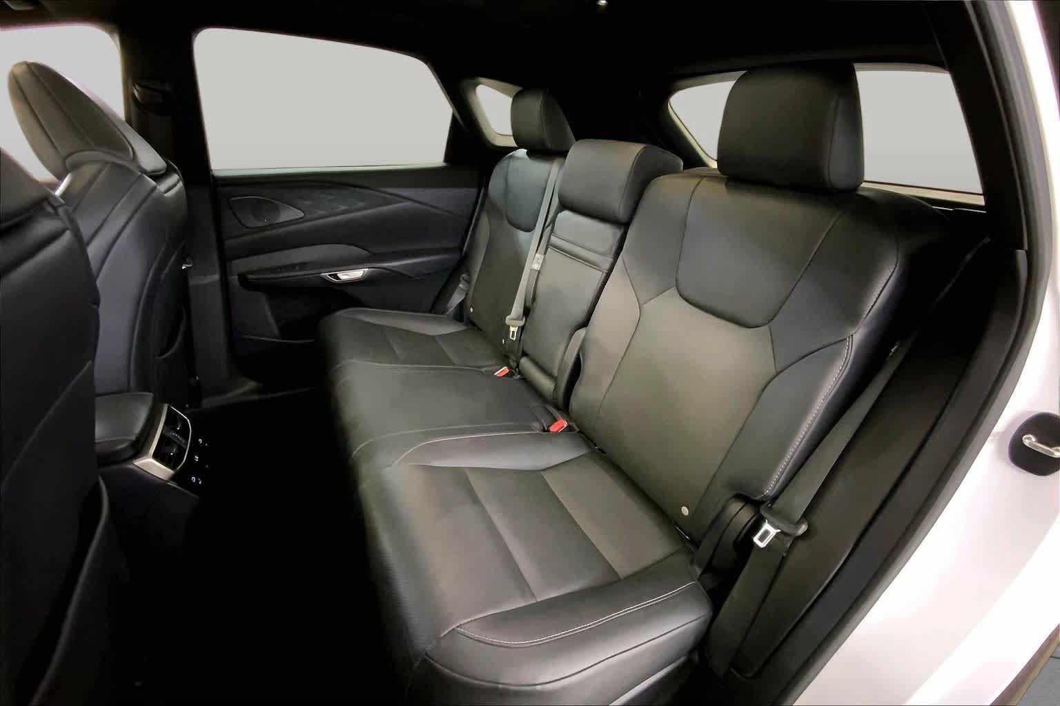 Used 2023 Lexus RX 350 F Sport w/ Accessory Package (Z1) AWD/4WD image 20