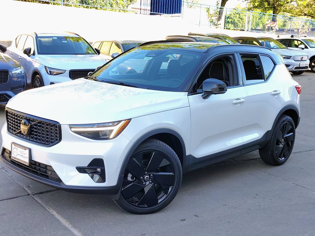 New 2026 Volvo XC40 B5 Ultra w/ Climate Package AWD/4WD image 2