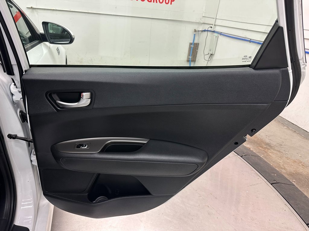 Used 2020 Kia Optima LX image 23