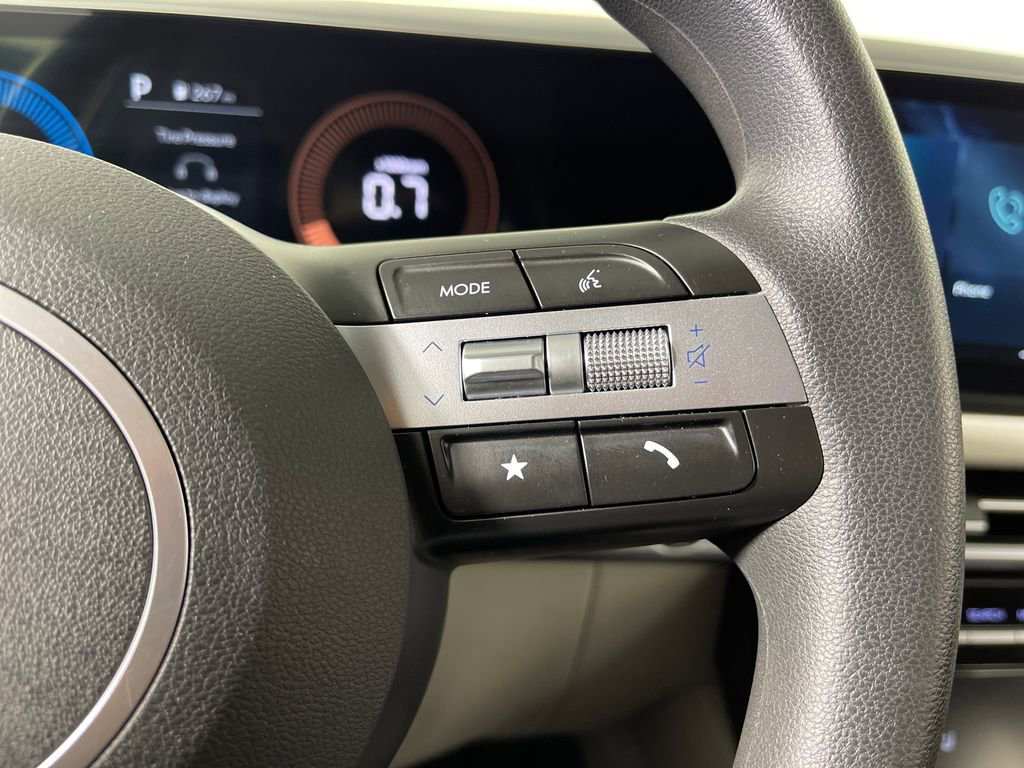 Certified 2025 Hyundai Tucson SEL FWD image 29