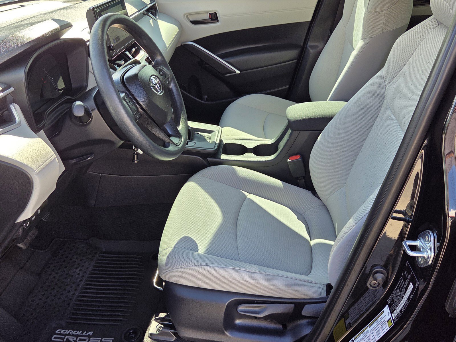 Certified 2026 Toyota Corolla Cross L image 4