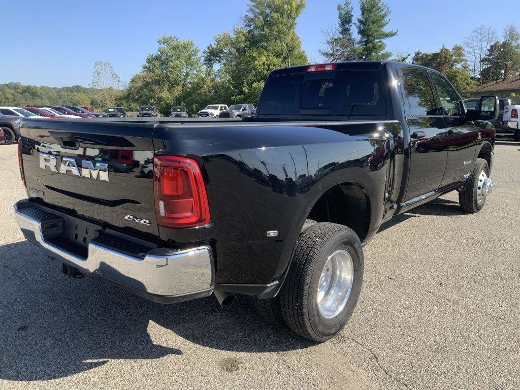 Used 2025 RAM 3500 Big Horn image 14