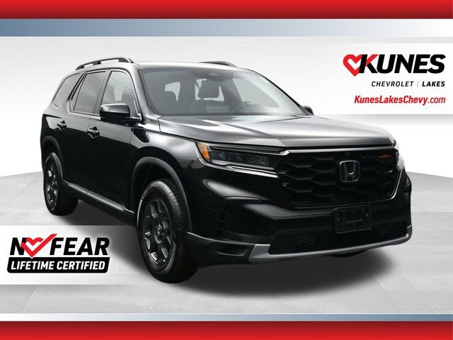 Used 2025 Honda Pilot TrailSport