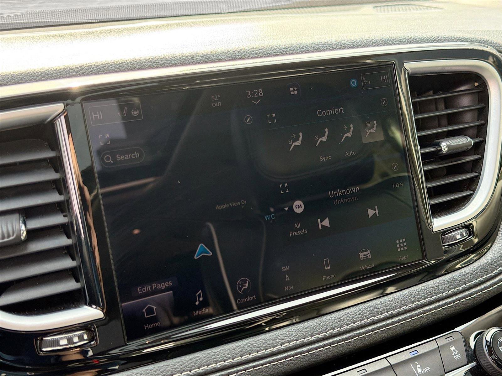 Used 2023 Chrysler Pacifica Limited image 15