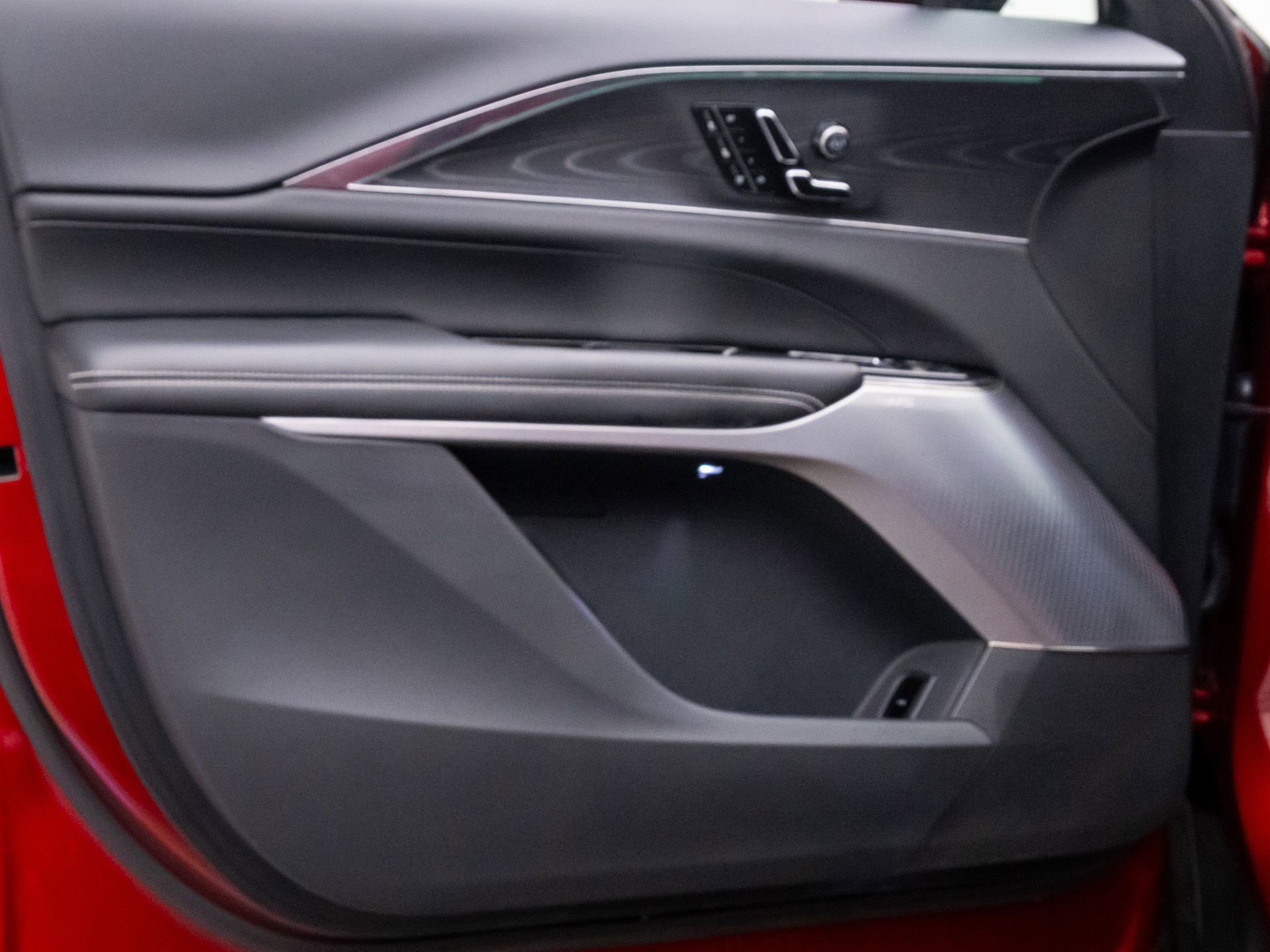 Certified 2024 Cadillac Lyriq Luxury w/ LPO, Floor Liner Package image 15