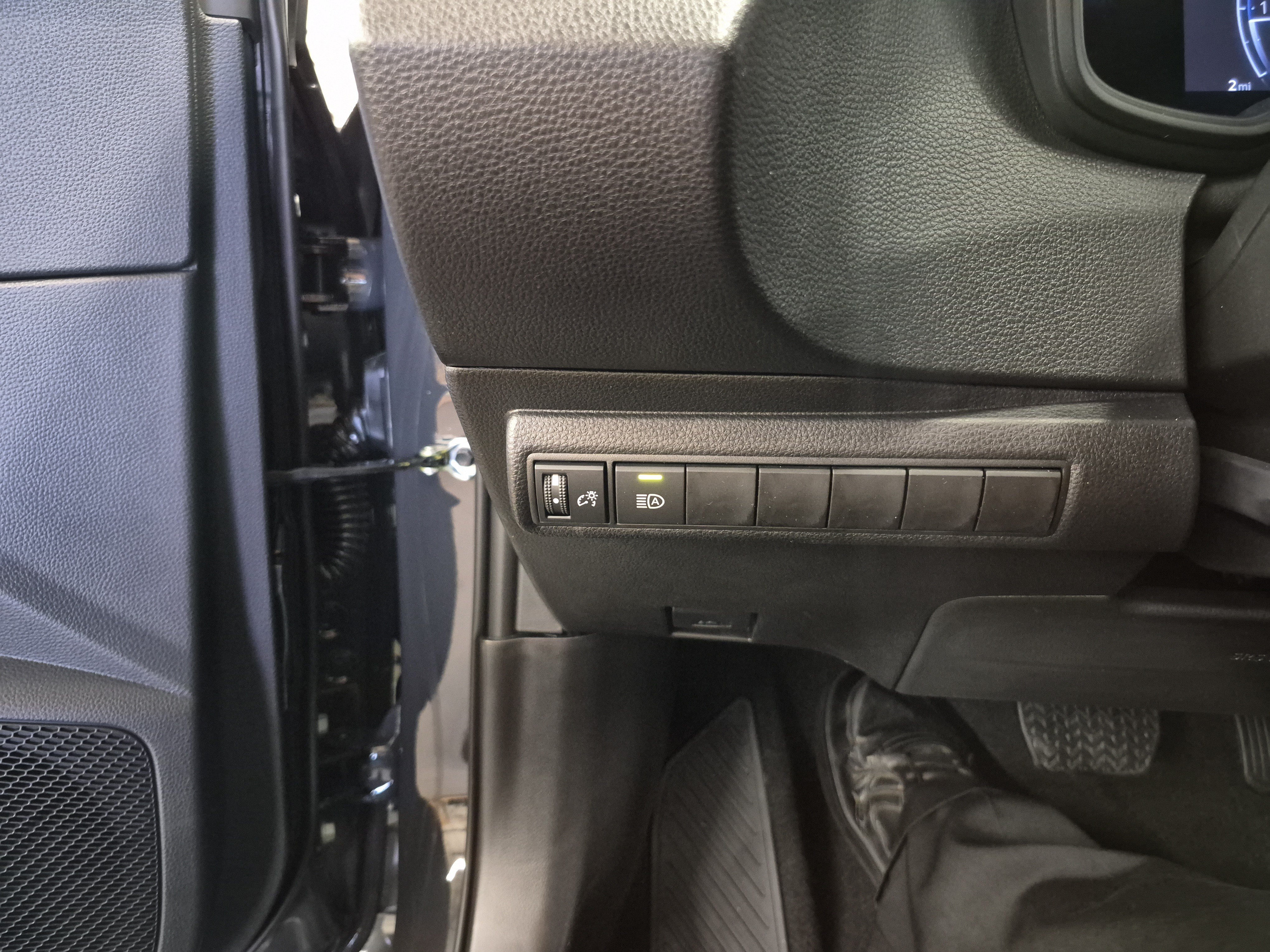 Used 2026 Toyota Corolla LE FWD image 19