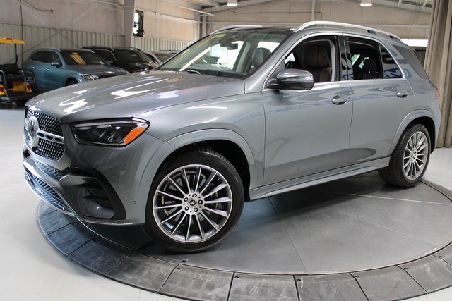 Used 2024 Mercedes-Benz GLE 350 4MATIC w/ AMG Line Exterior image 4