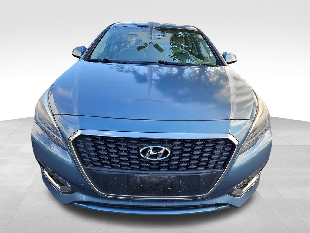 Used 2016 Hyundai Sonata SE FWD image 2