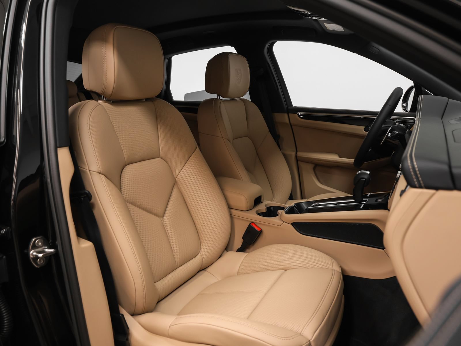 New 2026 Porsche Macan AWD/4WD image 20