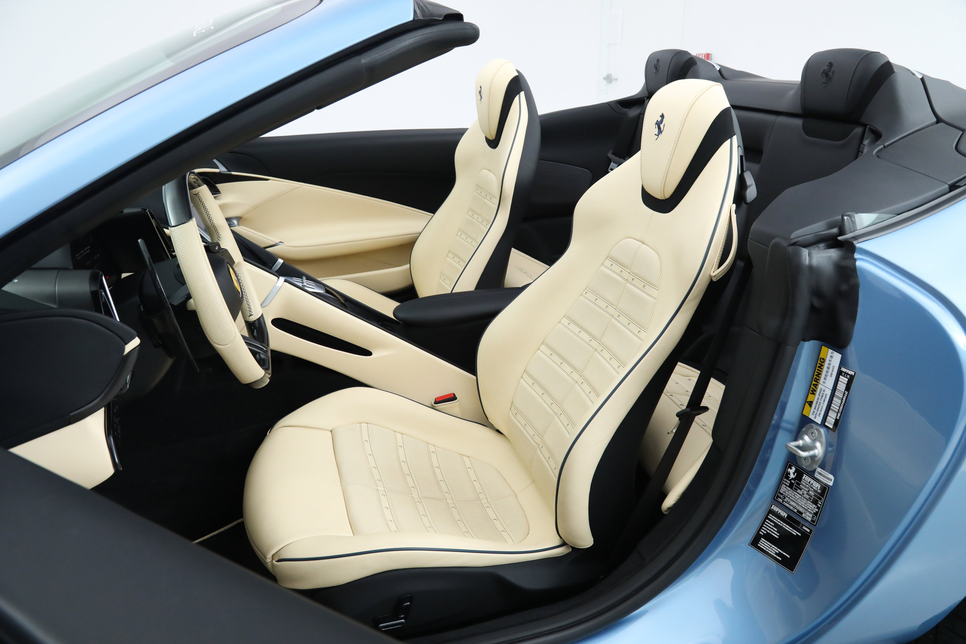 Certified 2025 Ferrari Roma Spider image 5