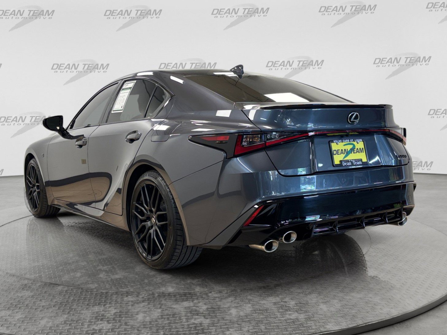 Used 2024 Lexus IS 500 RWD image 6