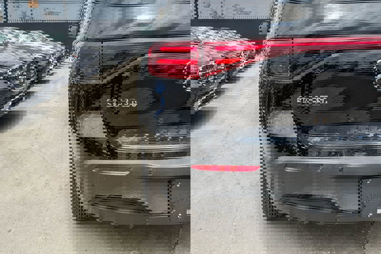 Used 2024 Mercedes-Benz EQB 350 4MATIC SUV image 7