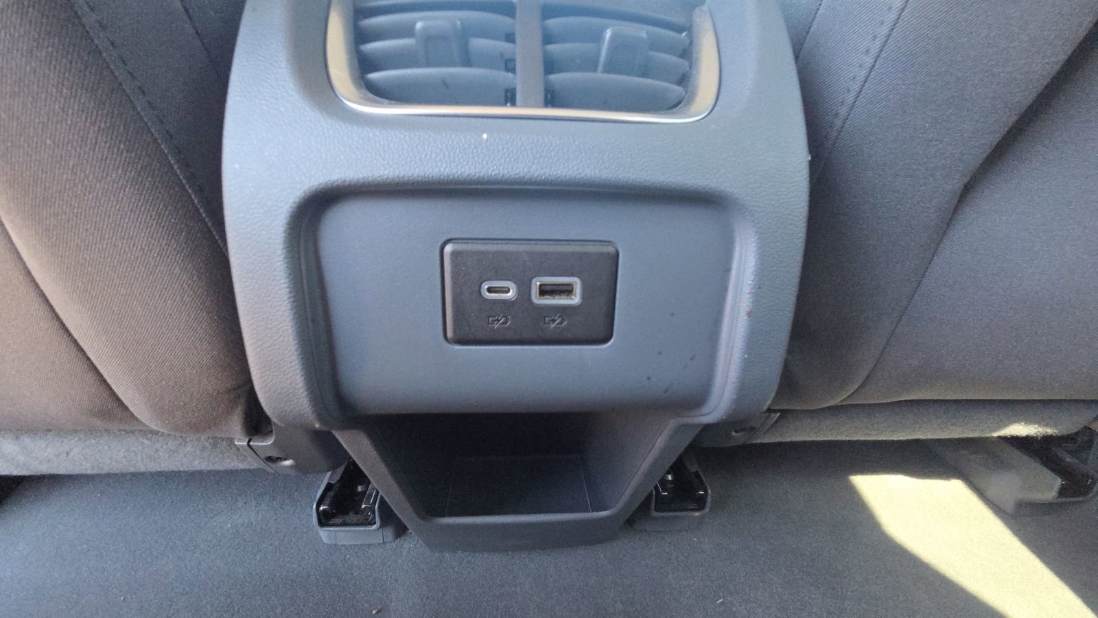 Used 2022 Chevrolet Blazer LT image 23