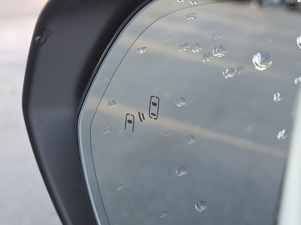 Used 2023 Lexus RX 350h image 19