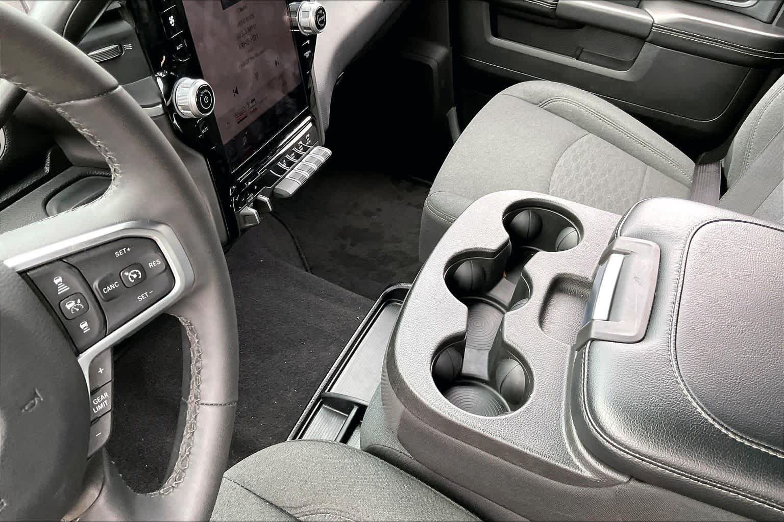 Certified 2025 RAM 2500 Big Horn AWD/4WD image 16