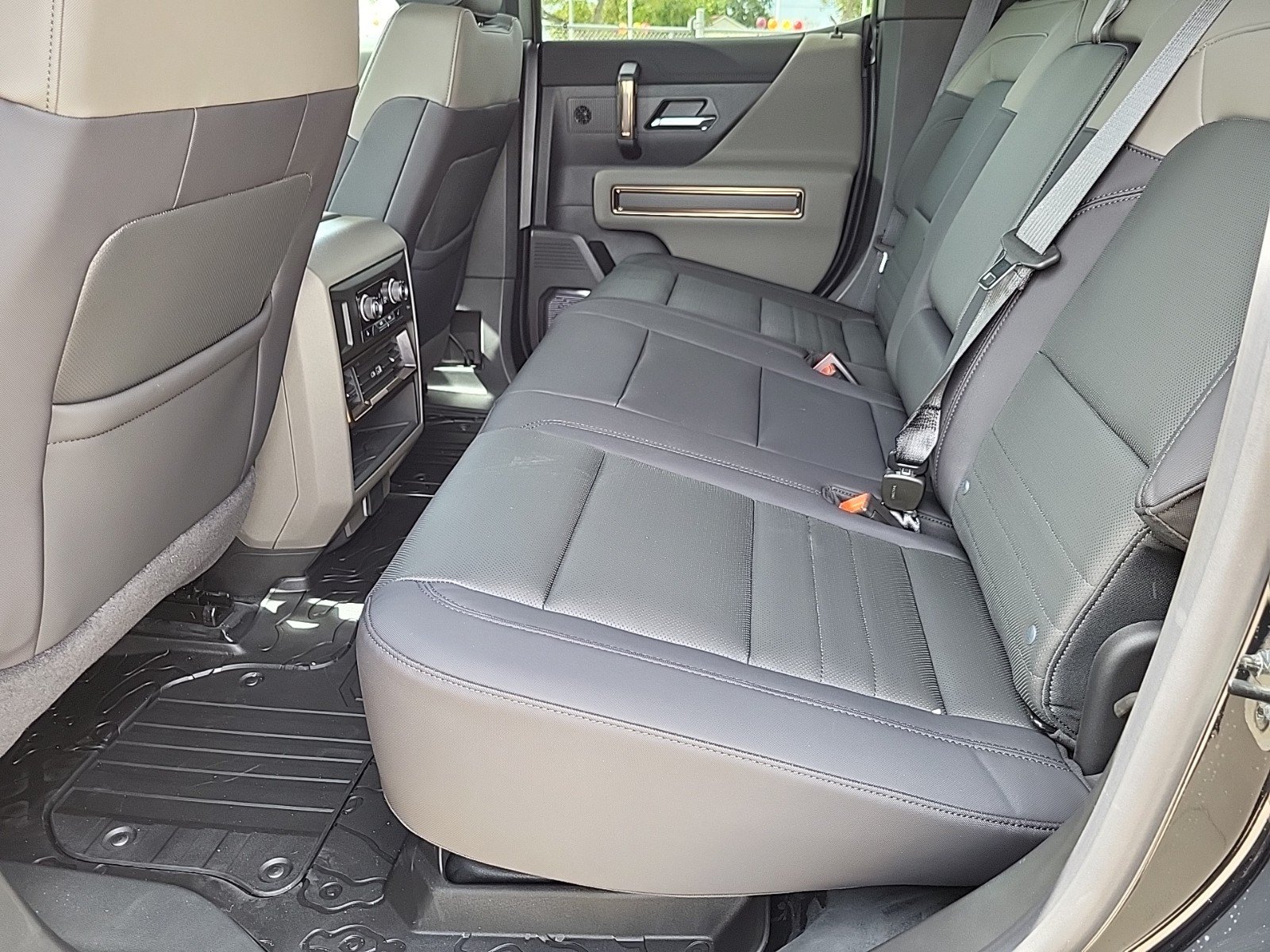 New 2025 GMC Hummer EV 3X AWD/4WD image 12
