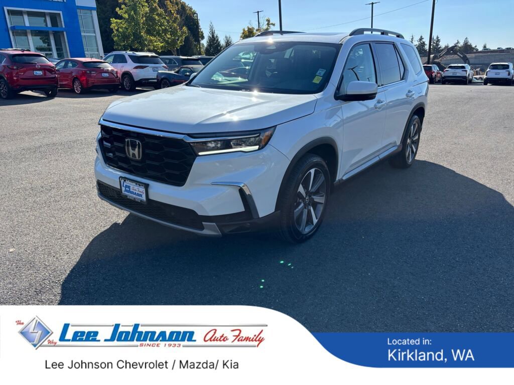 Used 2025 Honda Pilot Elite