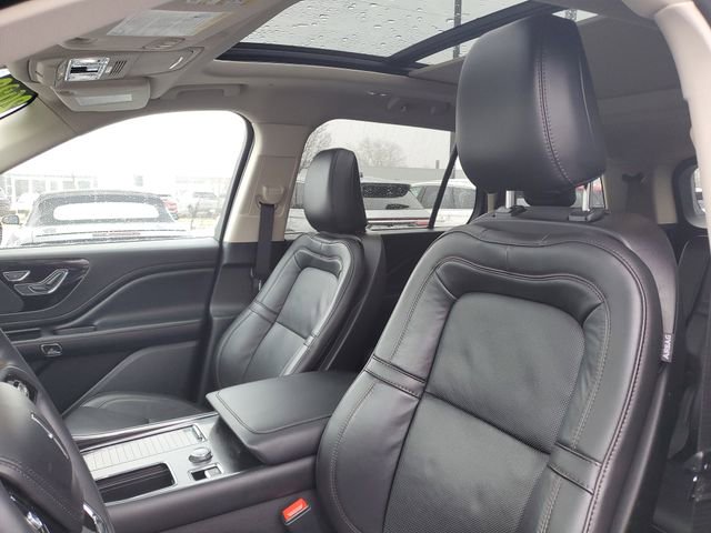 Certified 2023 Lincoln Aviator Reserve w/ Elements Package Plus image 12