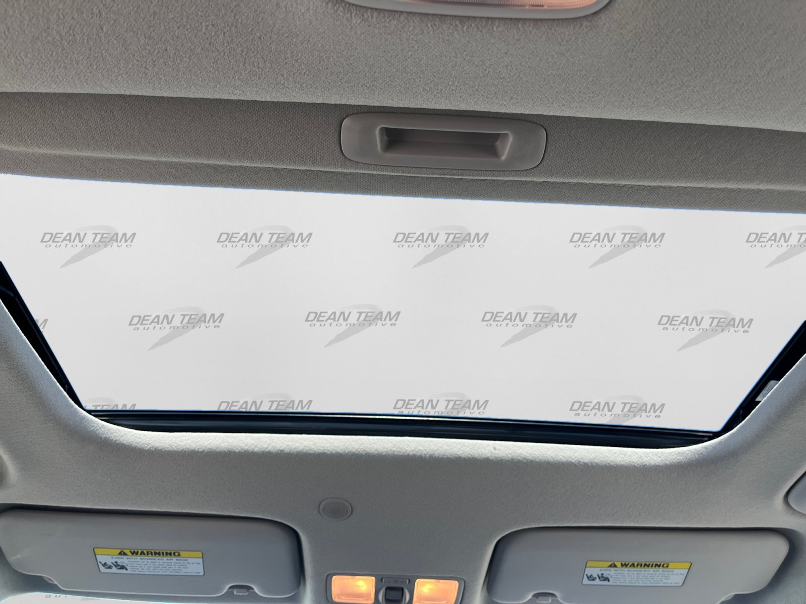 Used 2024 Hyundai Venue SEL FWD image 18