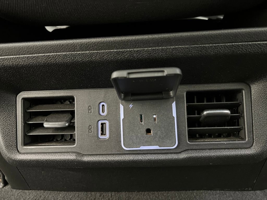 Used 2023 Chevrolet Silverado 1500 LT image 22