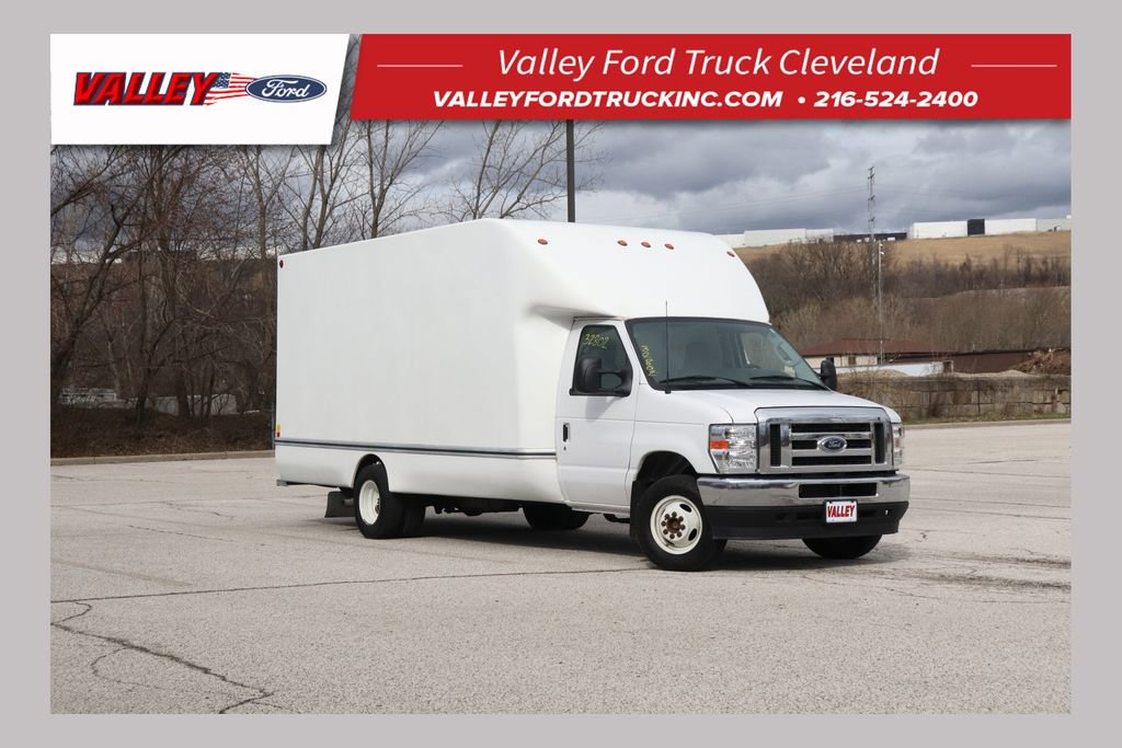 Used 2025 Ford E-450 and Econoline 450 Super Duty w/ Power Equipment Group