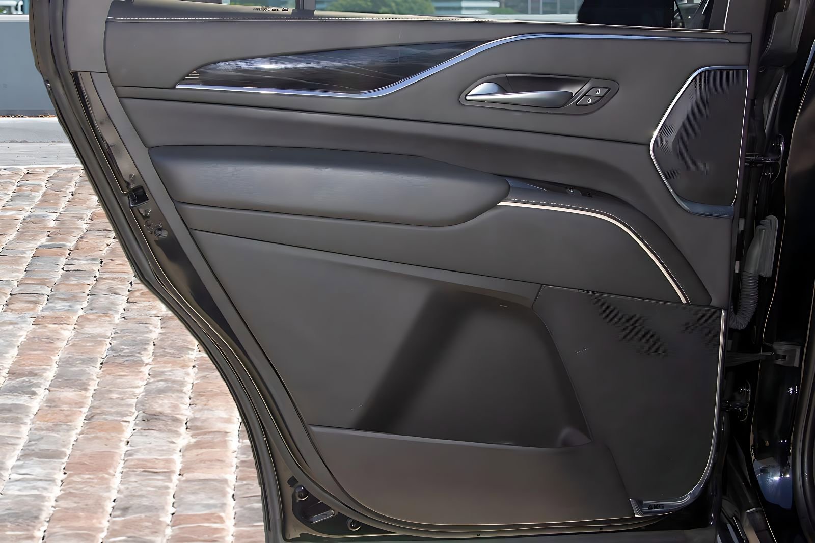 Used 2023 Cadillac Escalade Sport AWD/4WD image 12