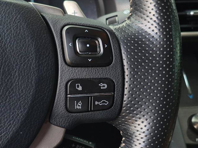 Used 2019 Lexus IS 300 F Sport w/ F Sport Package RWD image 11