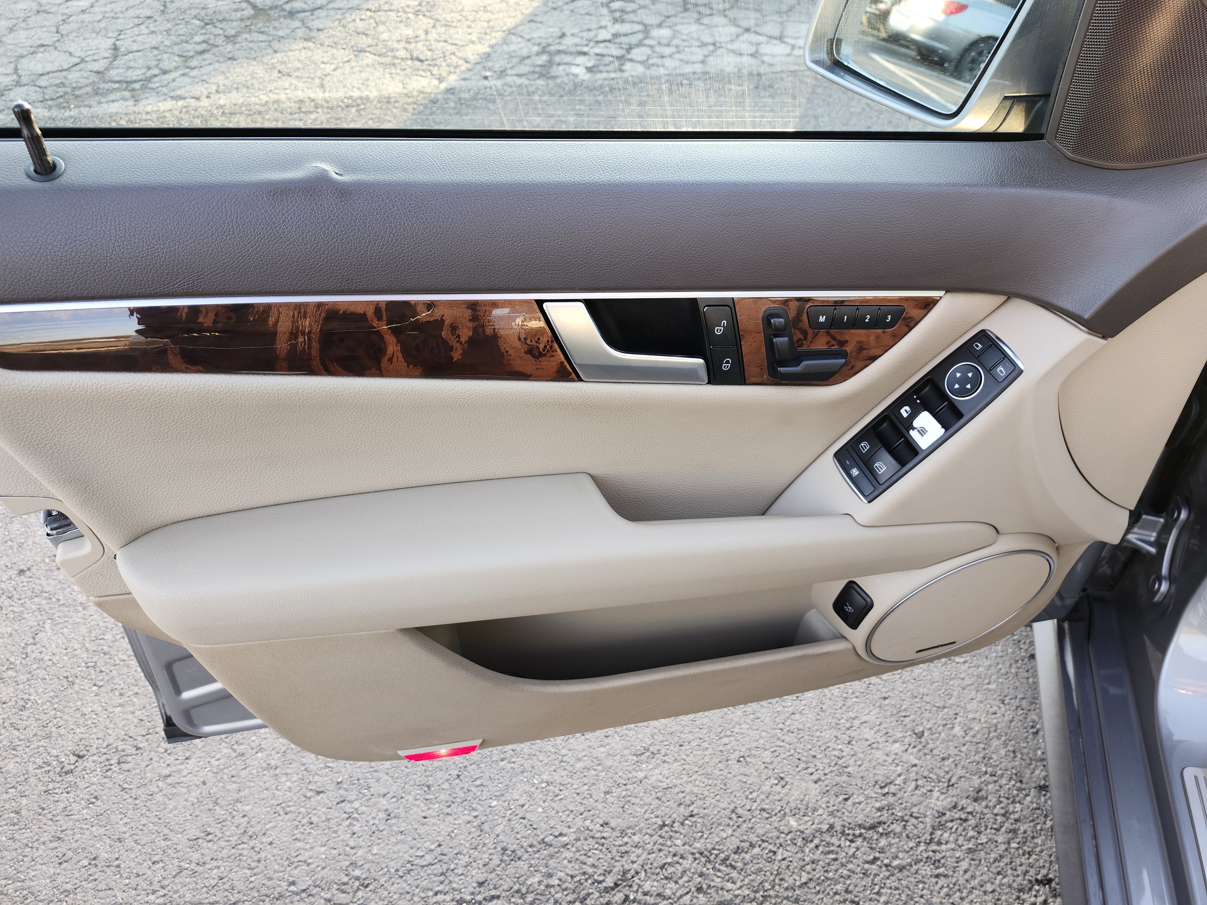 Used 2012 Mercedes-Benz C 300 4MATIC Sedan image 23