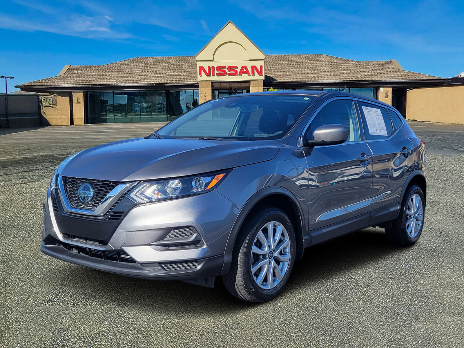 Used 2020 Nissan Rogue Sport S w/ Appearance Package image 2