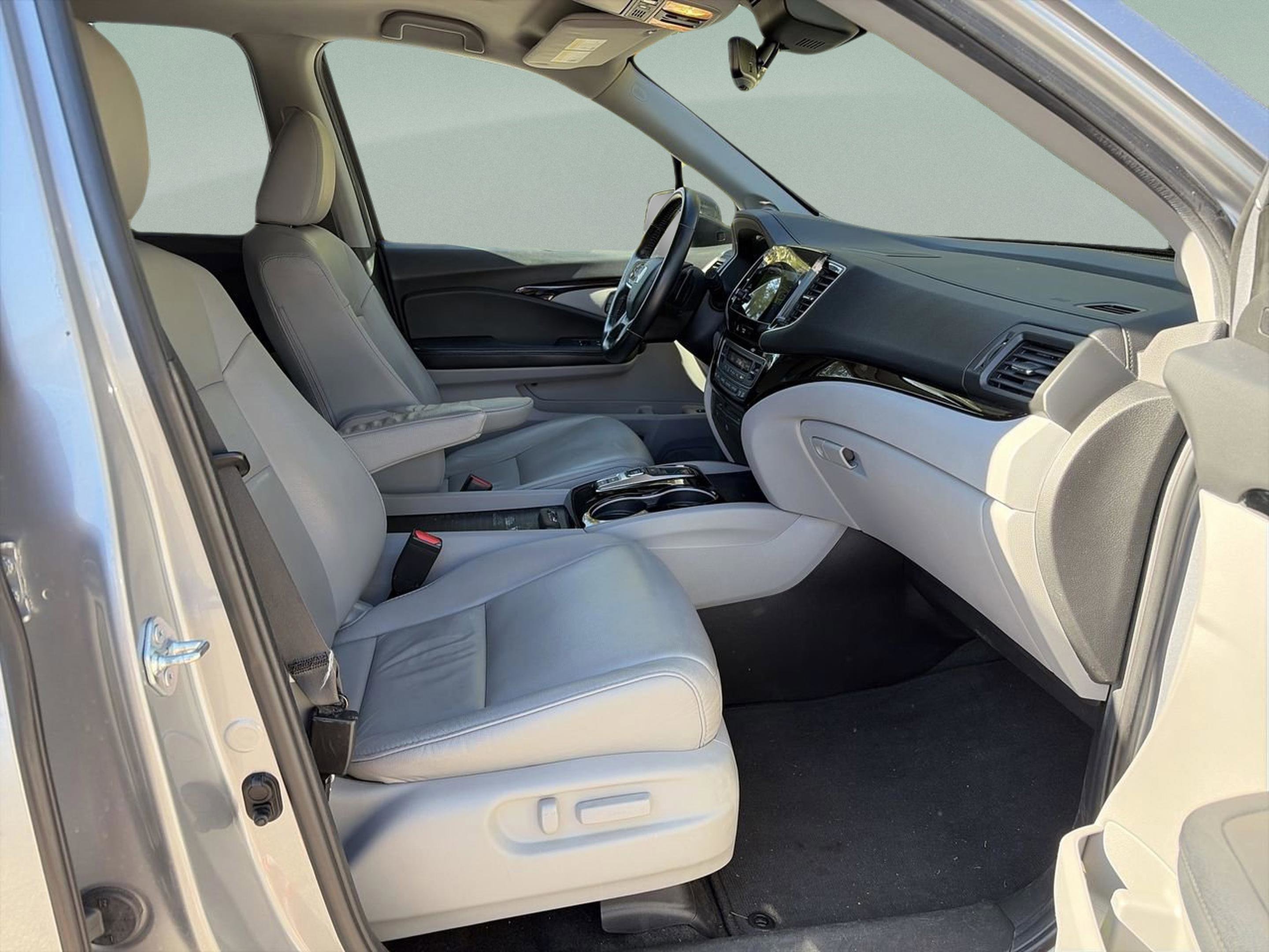 Certified 2021 Honda Pilot Touring image 20