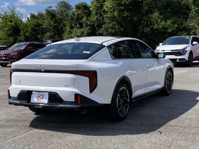 New 2026 Kia K4 EX w/ GT-Line Premium Package FWD image 3