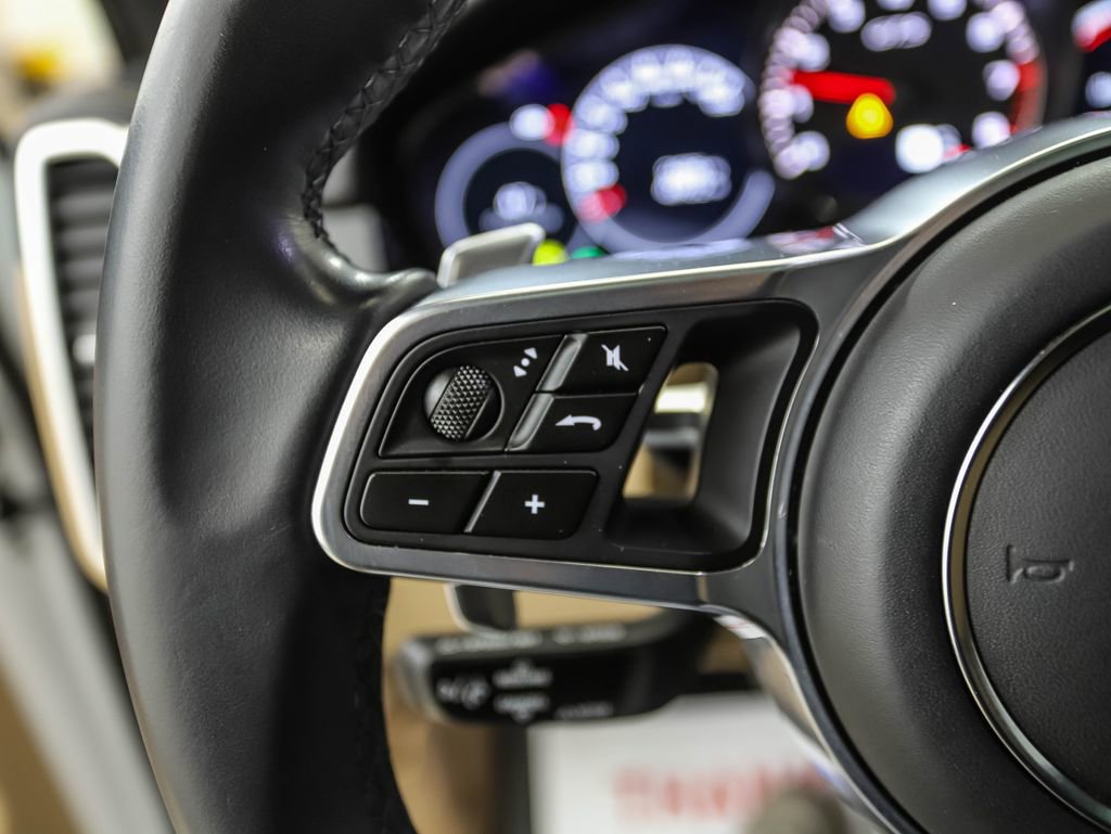 Used 2022 Porsche Cayenne GTS image 12