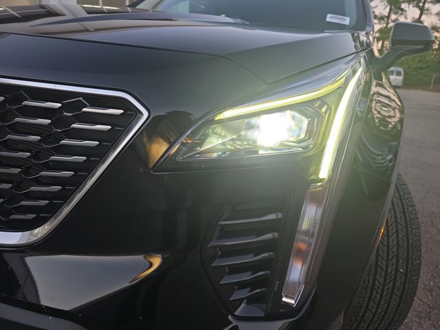 Used 2020 Cadillac XT4 Luxury w/ Cold Weather Package image 30