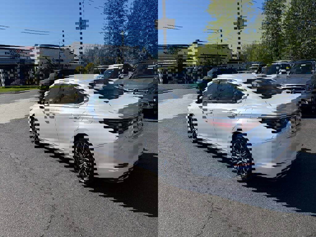 Used 2023 Lexus ES 350 w/ Premium Package image 5