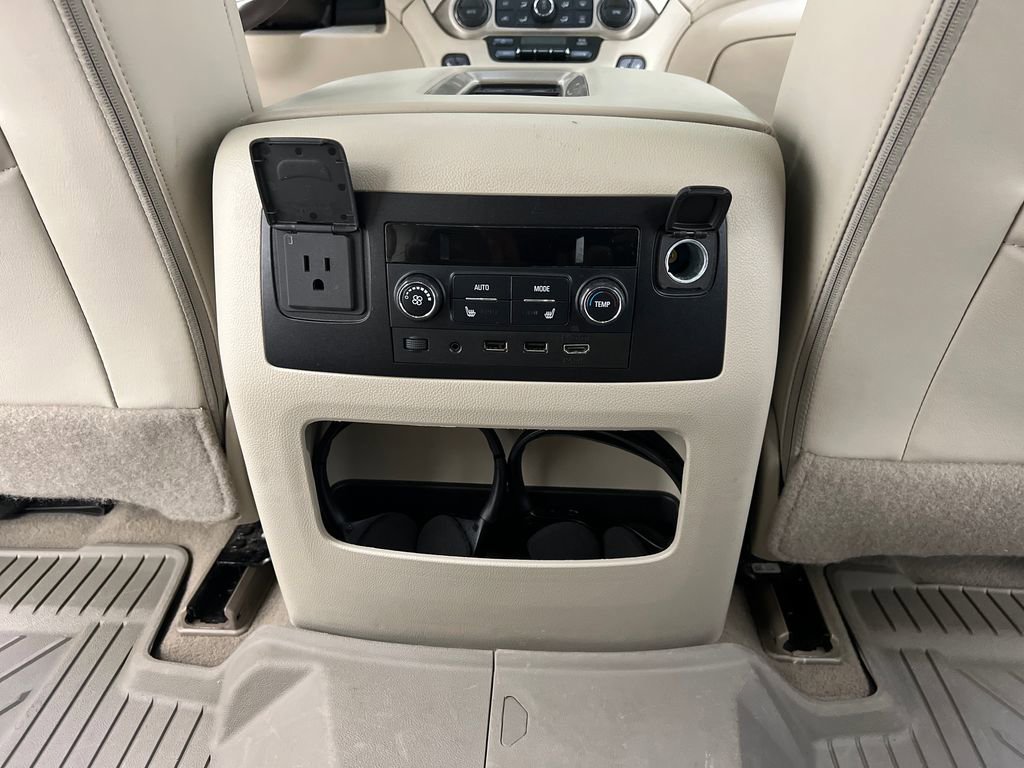 Used 2019 GMC Yukon Denali w/ Denali Ultimate Package AWD/4WD image 23