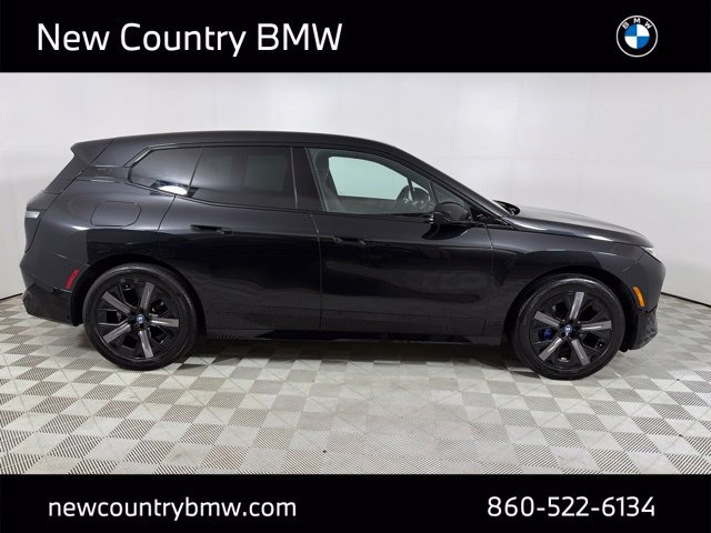 Used 2024 BMW iX xDrive50 w/ Sport Package AWD/4WD image 8