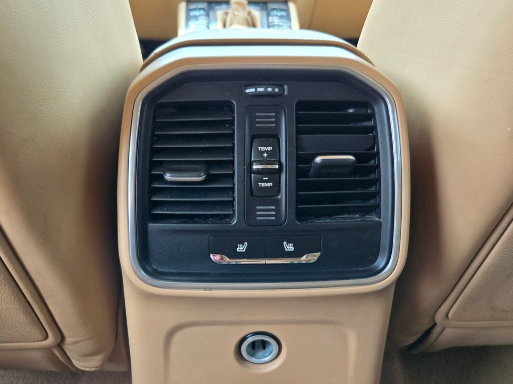 Used 2015 Porsche Macan S AWD/4WD image 25