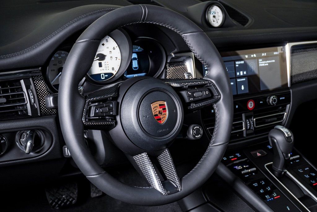 New 2026 Porsche Macan Turbo image 18