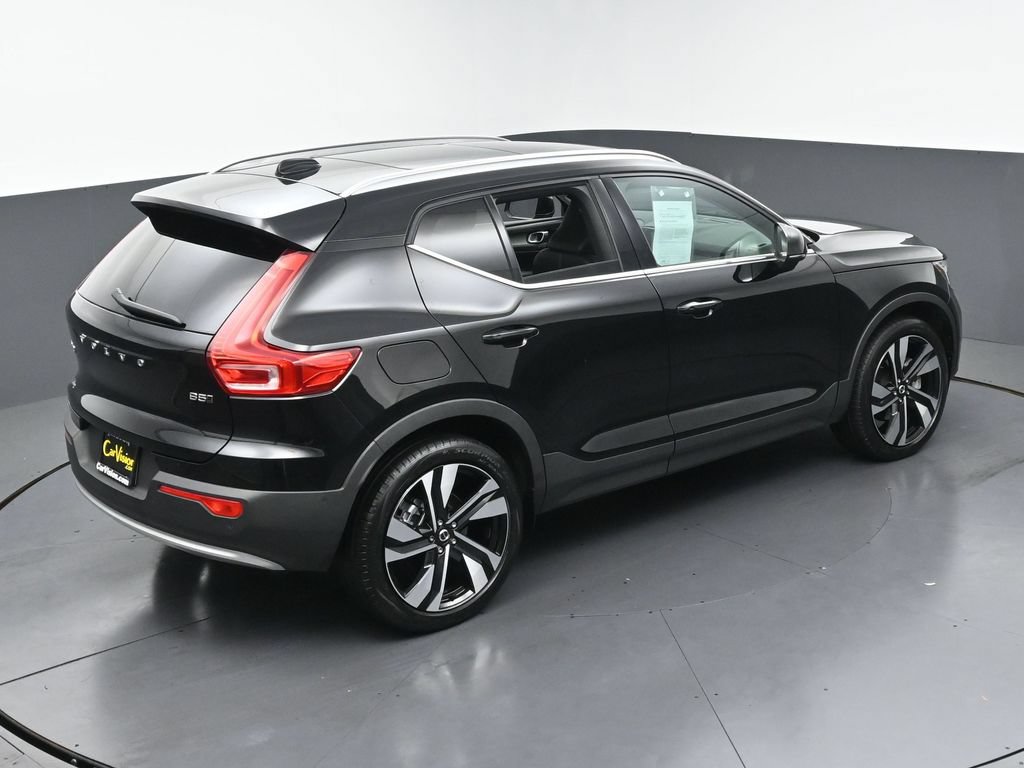 Used 2023 Volvo XC40 B5 Ultimate w/ Climate Package AWD/4WD image 38