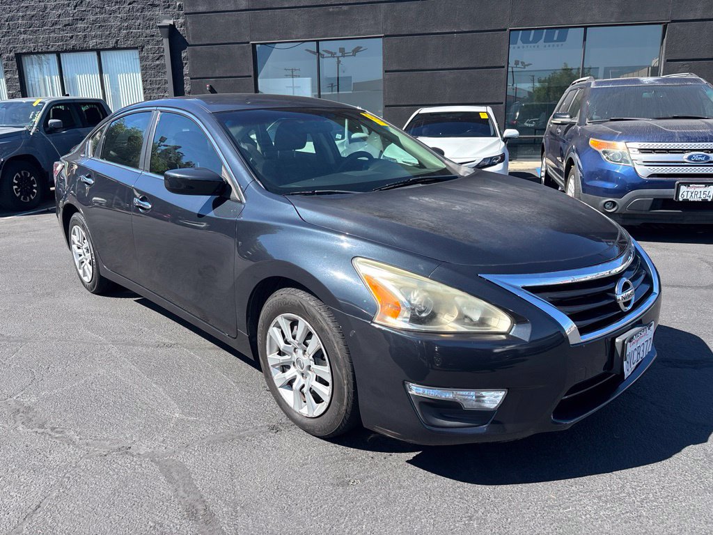 Used 2014 Nissan Altima 2.5 FWD image 2